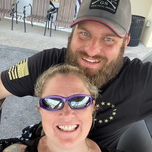 Meet your Posher, Casey